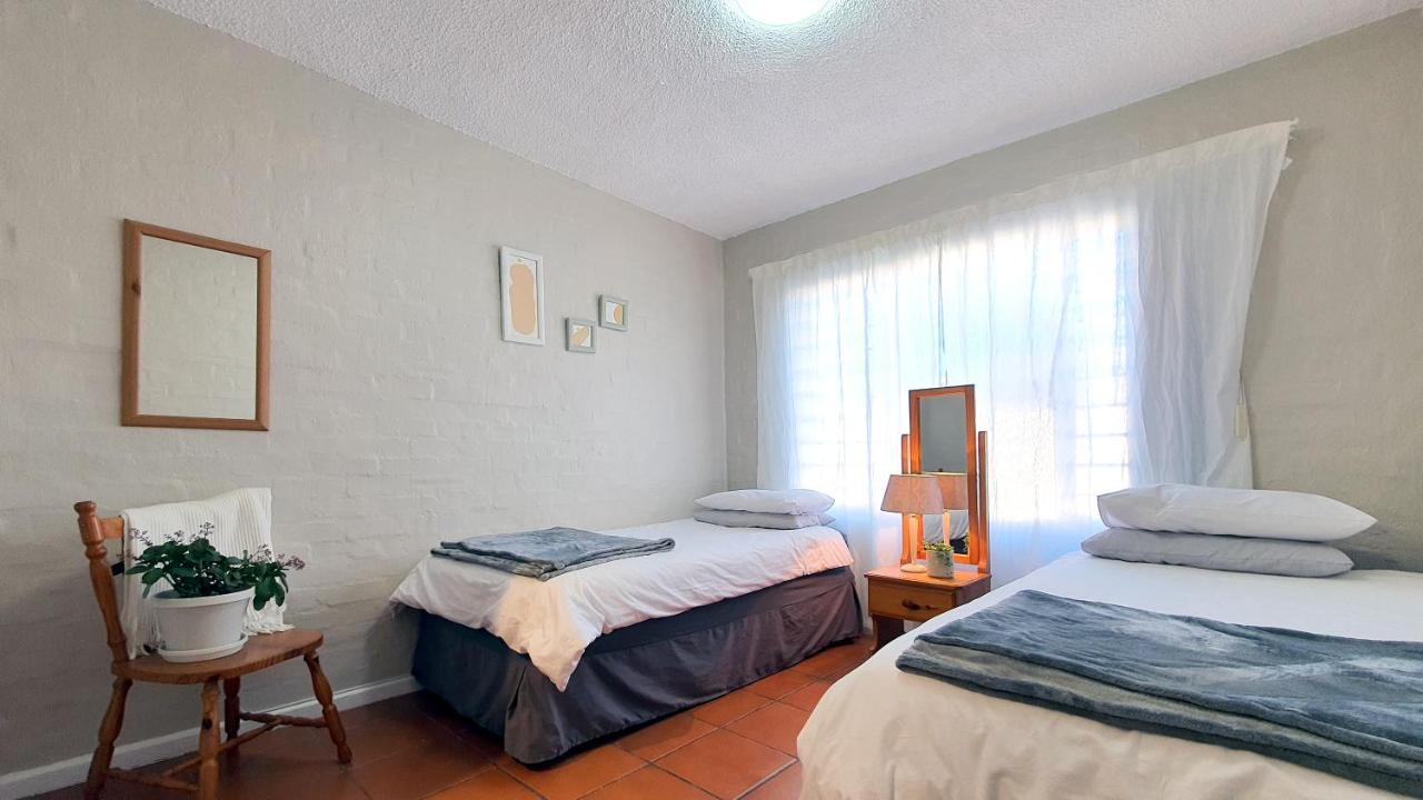 Escape To Paradise: Beachside Apartment Jeffreys Bay Luaran gambar