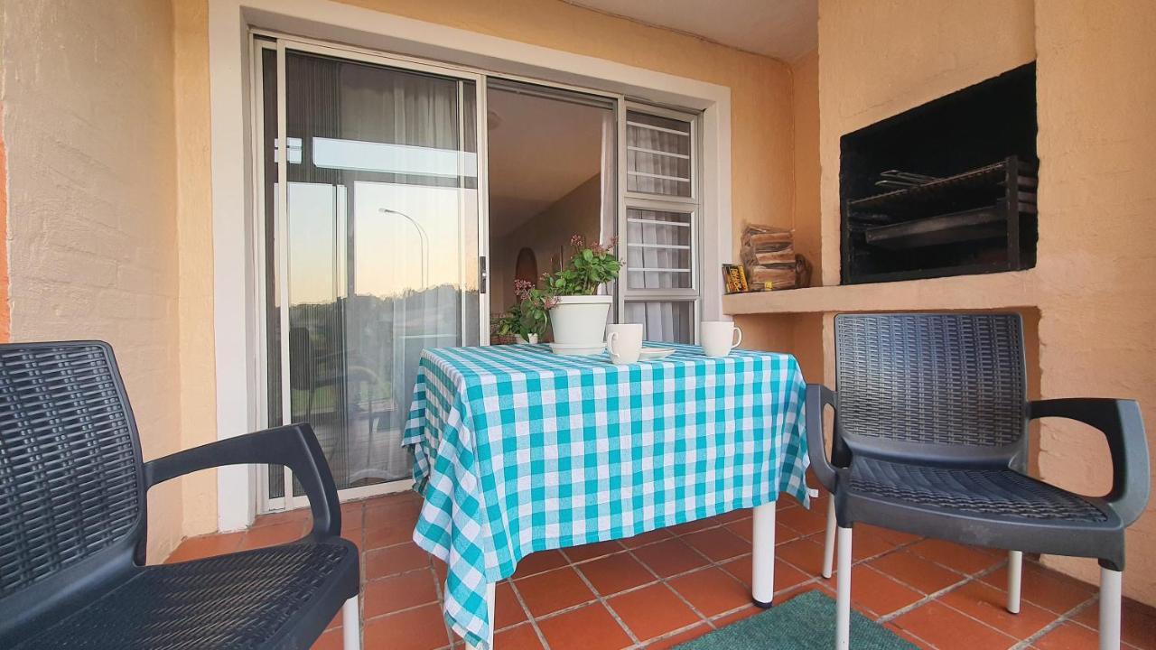 Escape To Paradise: Beachside Apartment Jeffreys Bay Luaran gambar